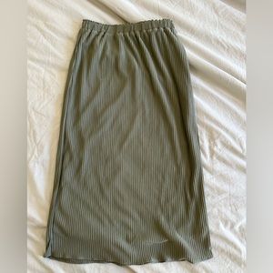 all row (Mod Ref) | Midi Olive Pleated Skirt